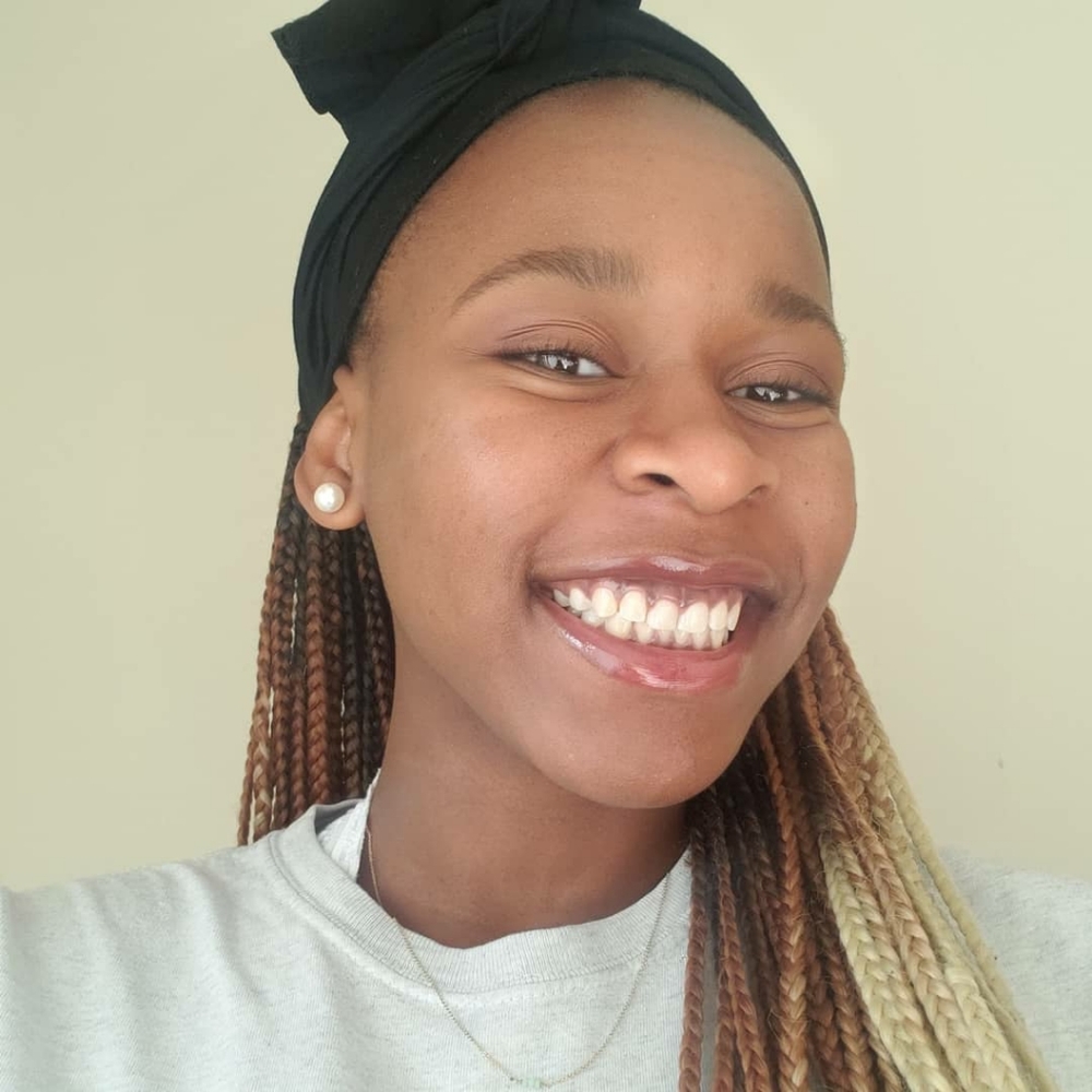 Meet your Posher, Emma